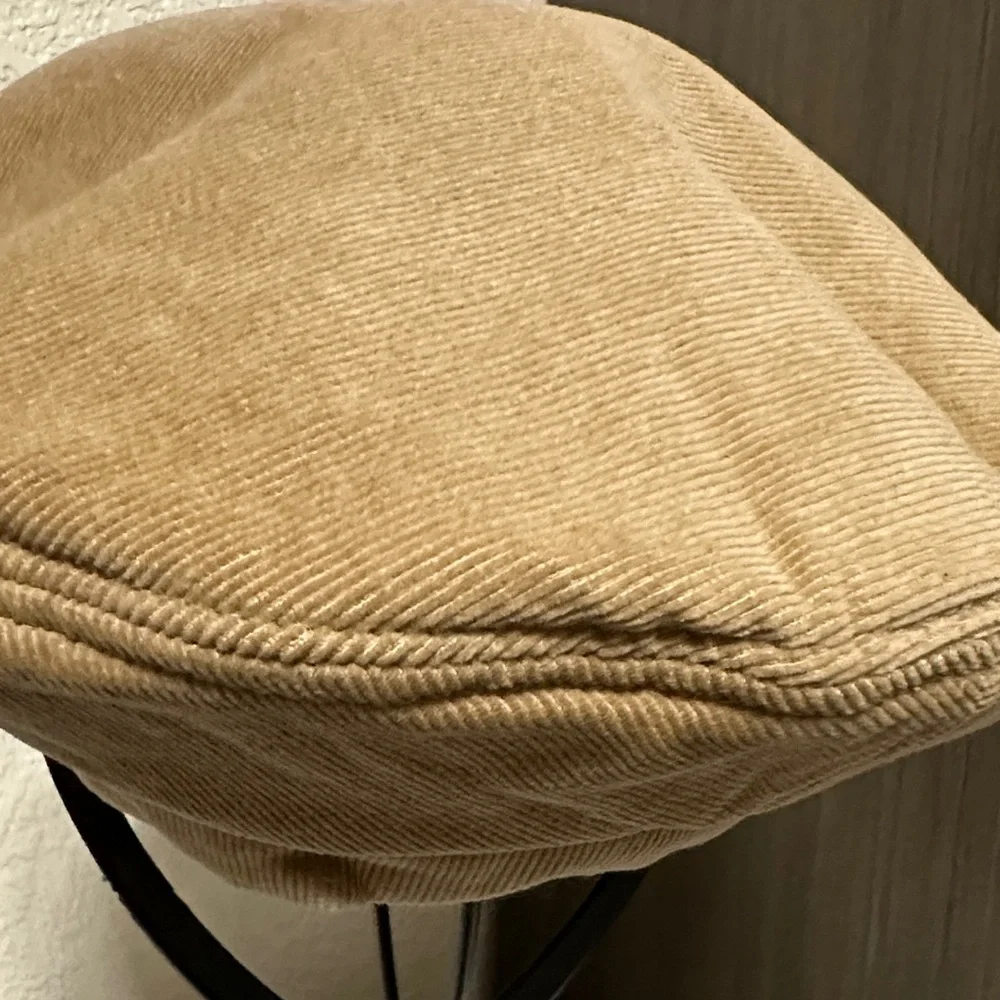 Xhilaration stylish tan